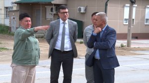 Состояние спорткомплекса «Звезда» проверил глава Советского района. ТК «Первый Советский»