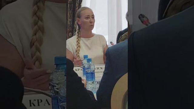 Волонтеры в шоке! Новый закон может уничтожить помощь фронту? смотреть онлайн