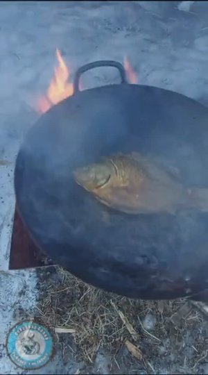 ВКУСНЕЙШИЙ КАРАСЬ В ВОКЕ