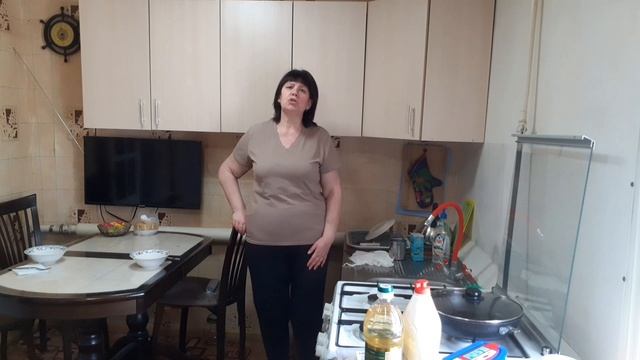 На весах полуфабрикаты или собственное приготовление . смотреть онлайн