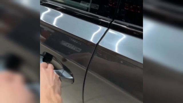 Оригинальные доводчики дверей Audi Q7 4M . Audi-upgrade.ru смотреть онлайн