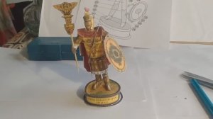 ЛеГиОнЕр из бумаги.