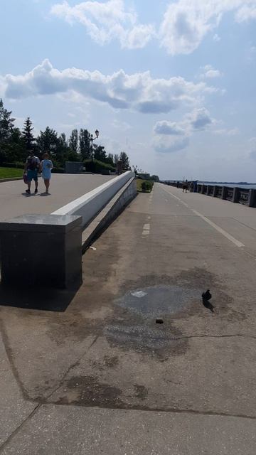 Набережная и пляж Самары