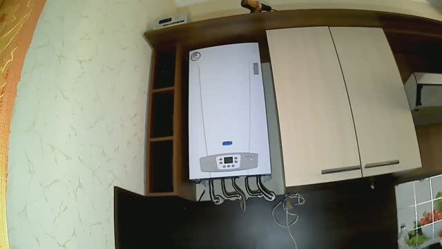 Спрятали газовый котел на кухне. Встраиваем в мебель. смотреть онлайн