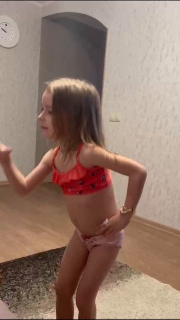 1000010776.mp4 смотреть онлайн