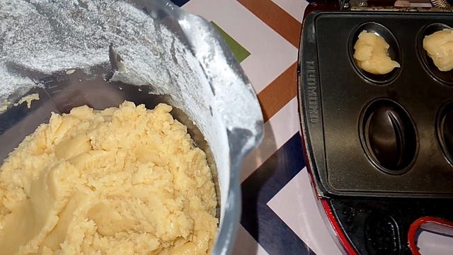 ♥️Ура! 400 подписчиков! 🎉🎈Делаем орешки со сгущенкой.🥠🍪 Спасибо всем огромное! 🙏💖 смотреть онлайн
