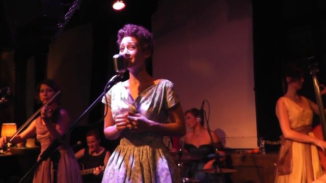 ВИА Татьяна - Будь со мною строгой, будь со мною нежной (М.Фрадкин - И.Шаферан) смотреть онлайн