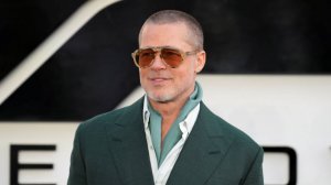 «Я стоял на коленях»: Брэд Питт рассказал о трудном периоде своей жизни