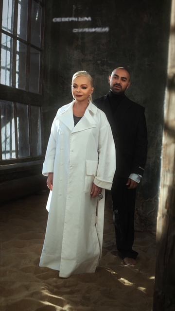 Саша Санта, Лариса Долина- Останемся смотреть онлайн