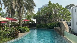 Завтрак, бассейны, море отель Mercury Pattaya Ocean Паттайя Тайланд