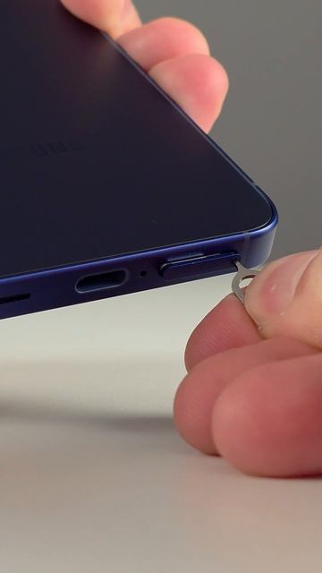 ПОЧЕМУ ПРОПАДАЮТ Micro-SD карты? Вот и Galaxy A лишился этой фишки... #Цифрус смотреть онлайн