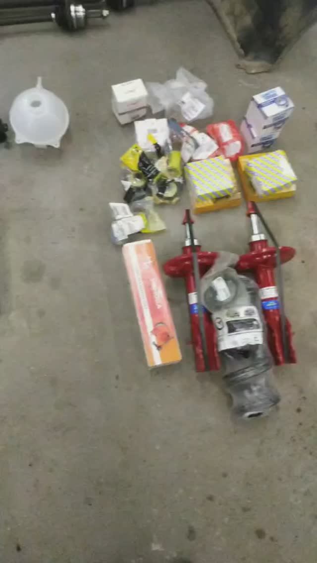 На ремонт заехала Веста смотреть онлайн