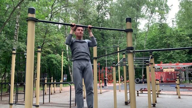 Кросс-тренинг для бегунов на длинные дистанции || Подтягивания на высокой перекладине :) смотреть онлайн