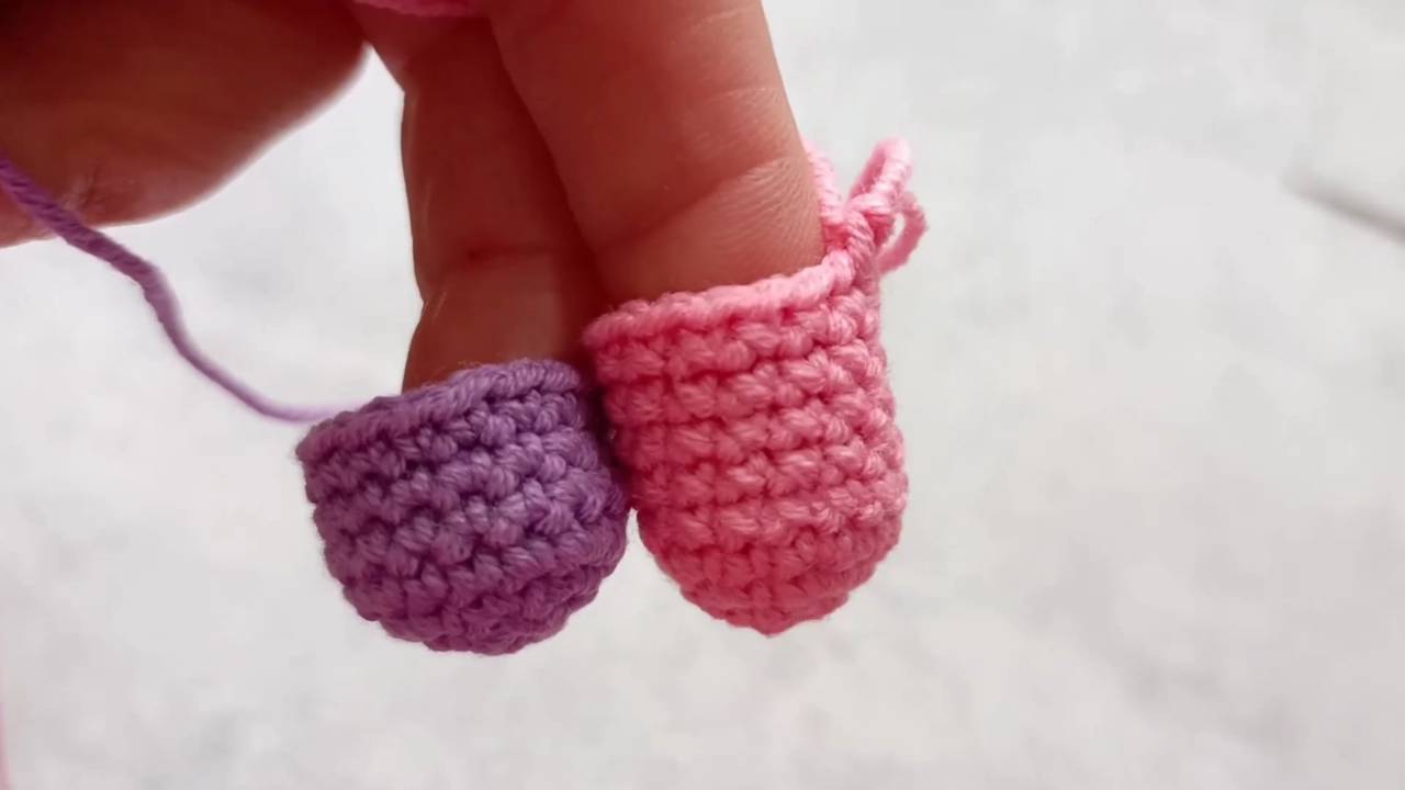 Чем отличается вязание галочками от вязания крестиками крючком, разберём на примерах смотреть онлайн