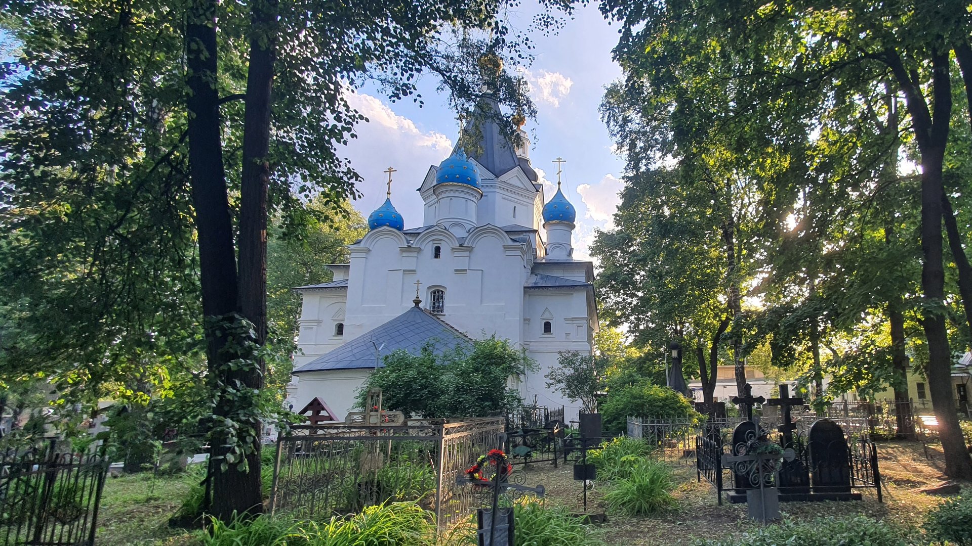 Церковь Успения Пресвятой Богородицы в Вешняках. Выдающийся образц шатрового зодчества. 1644–1646 г. смотреть онлайн