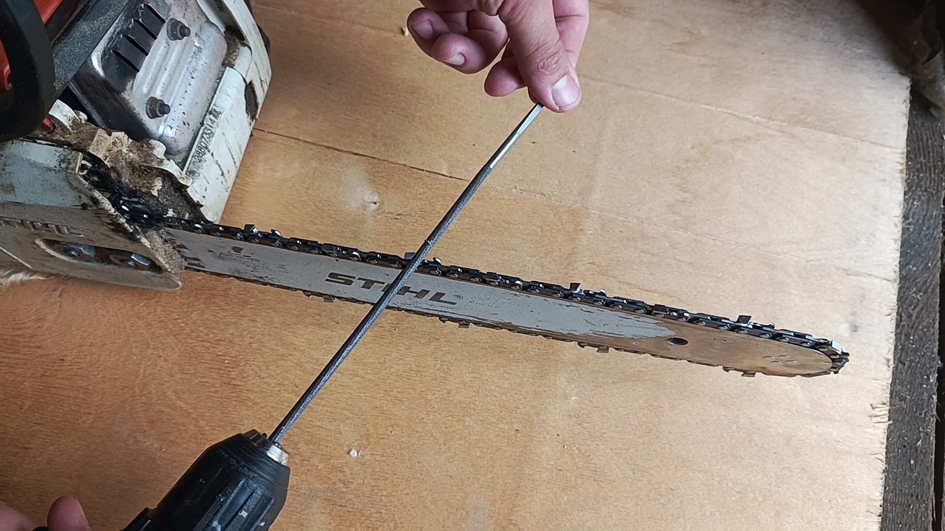 Как быстро заточить цепь бензопилы в самому дома смотреть онлайн