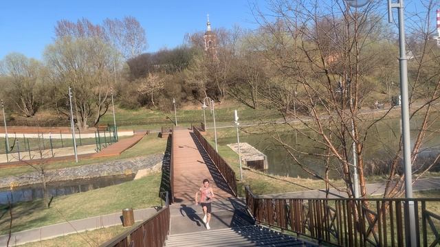 Ежедневная беговая тренировка || Готовимся побеждать на Московском марафоне 2025 :) смотреть онлайн