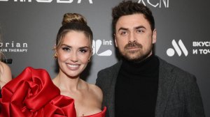 Петр Дранга подарил беременной Агате Муцениеце кольцо за 6 млн рублей