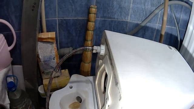 Установка новой арматуры в бачок с ОСОБОЙ прокладкой. смотреть онлайн