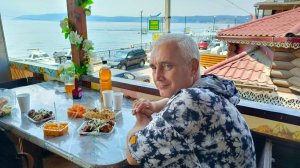 Обед на Байкале в Листвянке, что можно поесть в кафе.