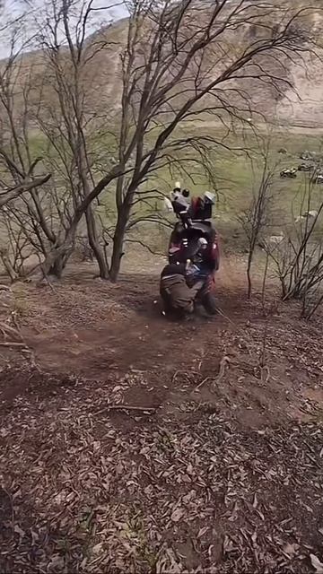 Одевайте шлем - этом может спасти Вам жизнь смотреть онлайн