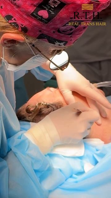 Сегодня в операционной хирурга Елены Чириковой, как обычно, был день комплексного преображения! смотреть онлайн