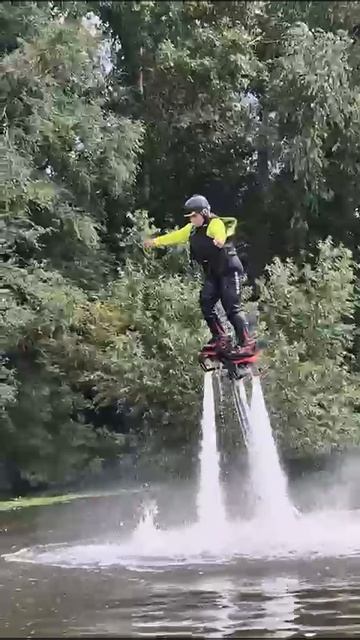 Полет на флайборде в Москве и Подмосковье: Экстремальные развлечения Агентства Экстрима АХАА смотреть онлайн
