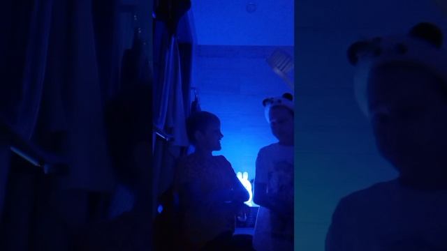 Как мы играем в игру синий малыш смотреть онлайн