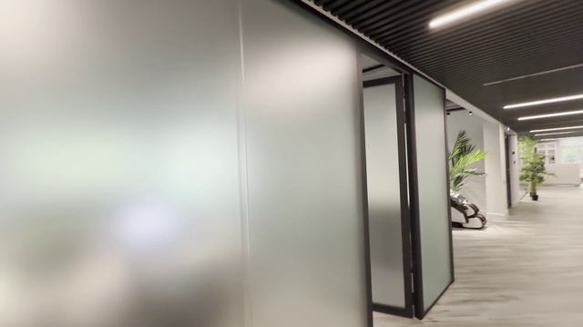 Стекло, которое зонирует без границ смотреть онлайн