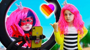 Маринетт и Хлоя в Likee 🎥💥 Кто станет звездой? | История с лайками 🌊 | Мимилашка