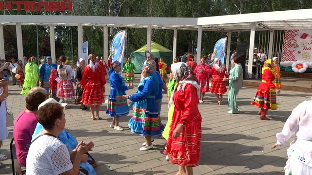Марийский танец под песню анс. ПАМАШ из Уд. Дуваней. Видео Василия Хайбуллина смотреть онлайн