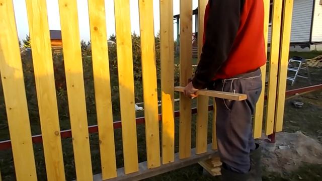 Делаем красивый забор часть 5: крепим доски. смотреть онлайн