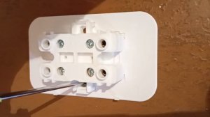 Как установить двойную розетку своими руками. Подробная инструкция по подключению для новичков