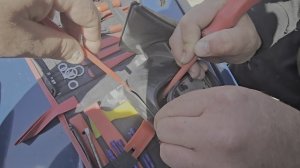 Как снять накладку зеркала бокового вида Mitsubishi Lancer X