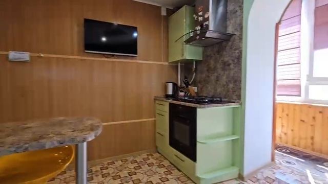 Видео Двухкомнатная квартира в Севастополе на ул. Маршала Геловани, 19 смотреть онлайн