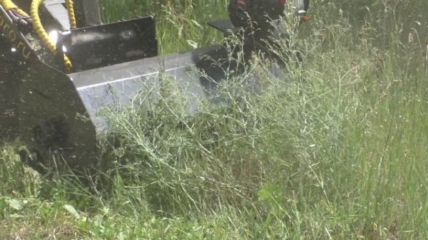 Новое навесное оборудование, Мульчер Helper