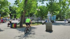 Сквер у Центрального рынка в Севастополе  | © 2025