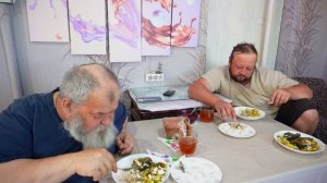 КУШАЕМ ВКУСНО РЫБУ МАМА УШЛА ИЗ ДОМА И БРОСИЛА НАС