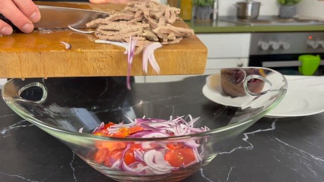 Салат с говядиной который хочется готовить снова и снова! смотреть онлайн