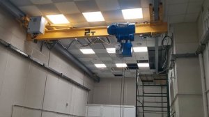 Кран подвесной (кран-балка) грузоподъемность 2т с частотными преобразователями и радиоуправлением.