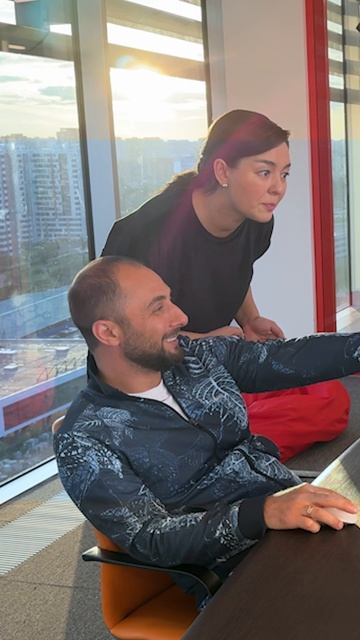 Демис и Марина