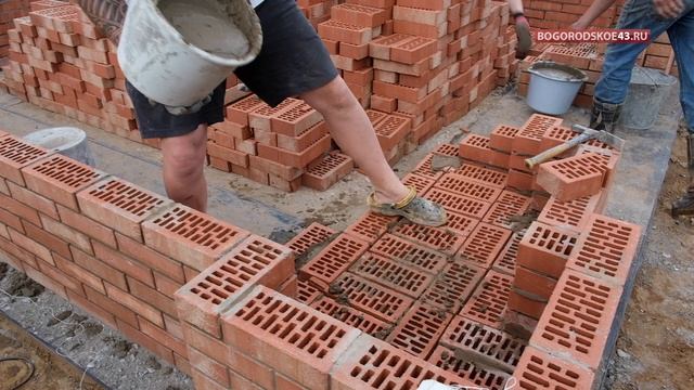 Заложен первый кирпич в новую колокольню. смотреть онлайн