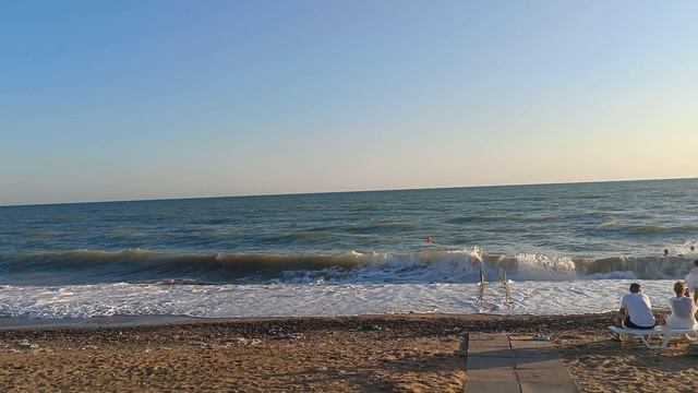 ВЕЧЕРОМ НА МОРЕ