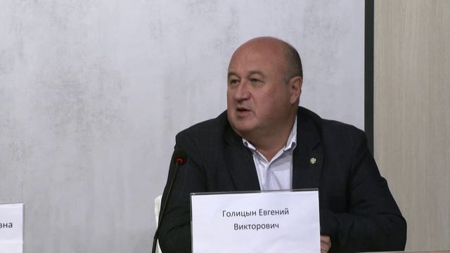 "Я выбираю - нас выбирают": история и перспективы развития избирательных комиссий в России смотреть онлайн