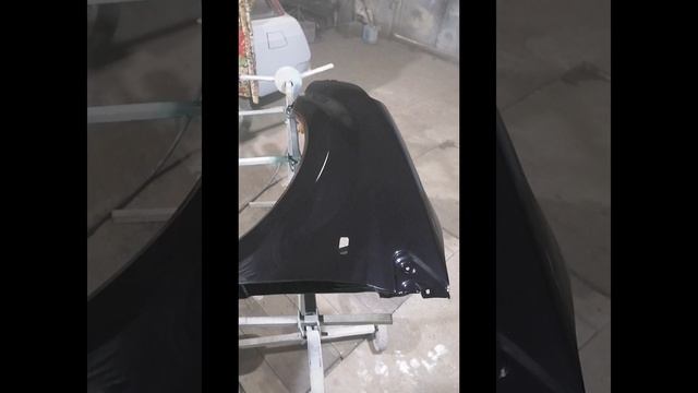 Покраска крыла Рено Колеос