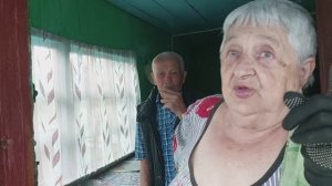 Супруги вставили зубные протезы.