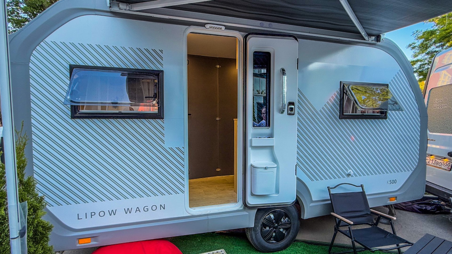 Дом на колёсах из Белоруссии. Новинка 2025 года смотреть онлайн