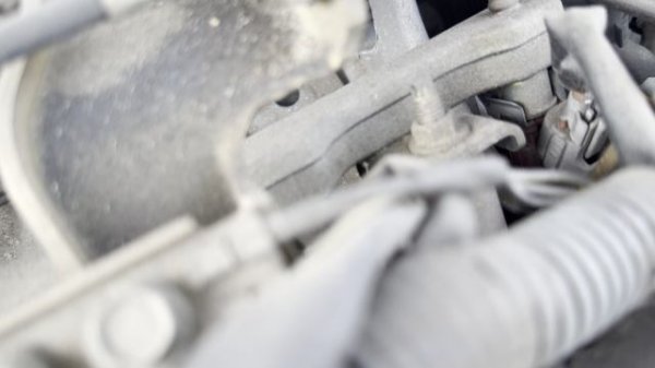 Видео работы двигателя QG15DE FB15