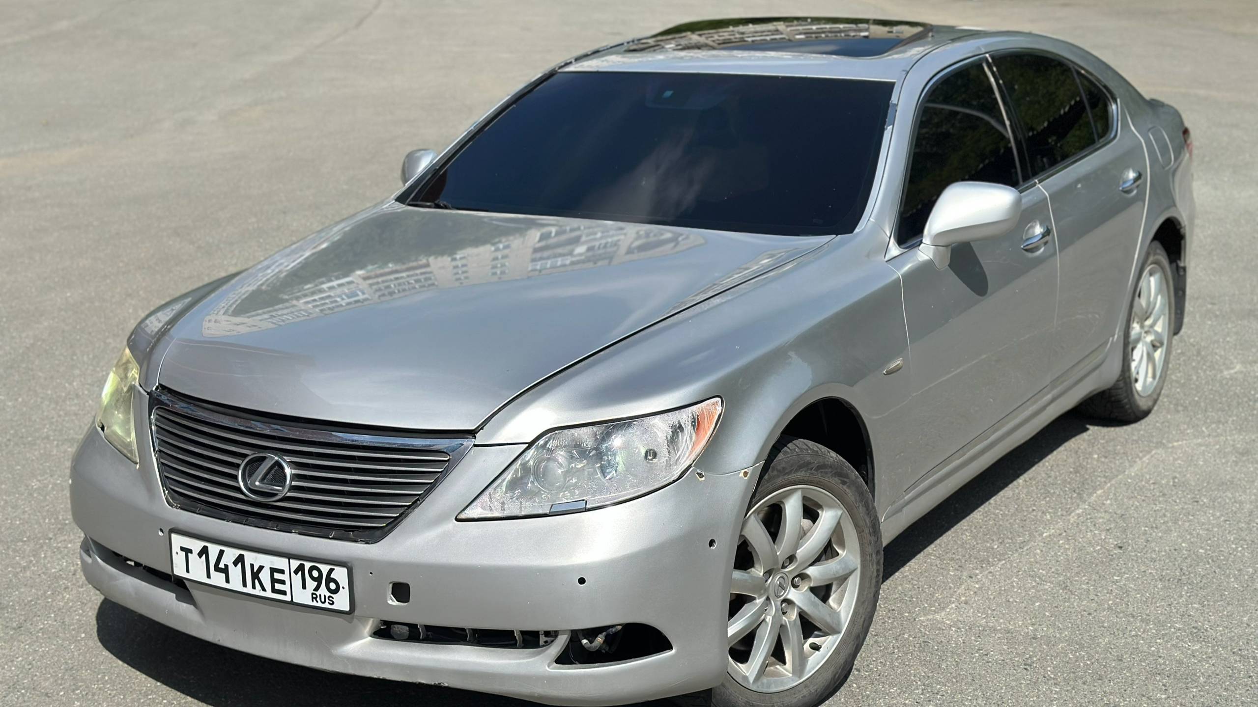 Lexus LS 460