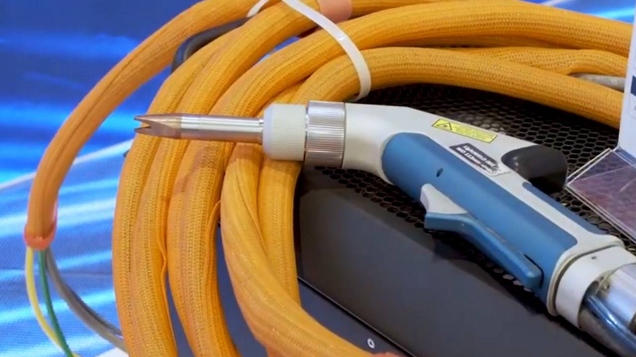 Система ручной лазерной сварки IPG LIGHTWELD 1500